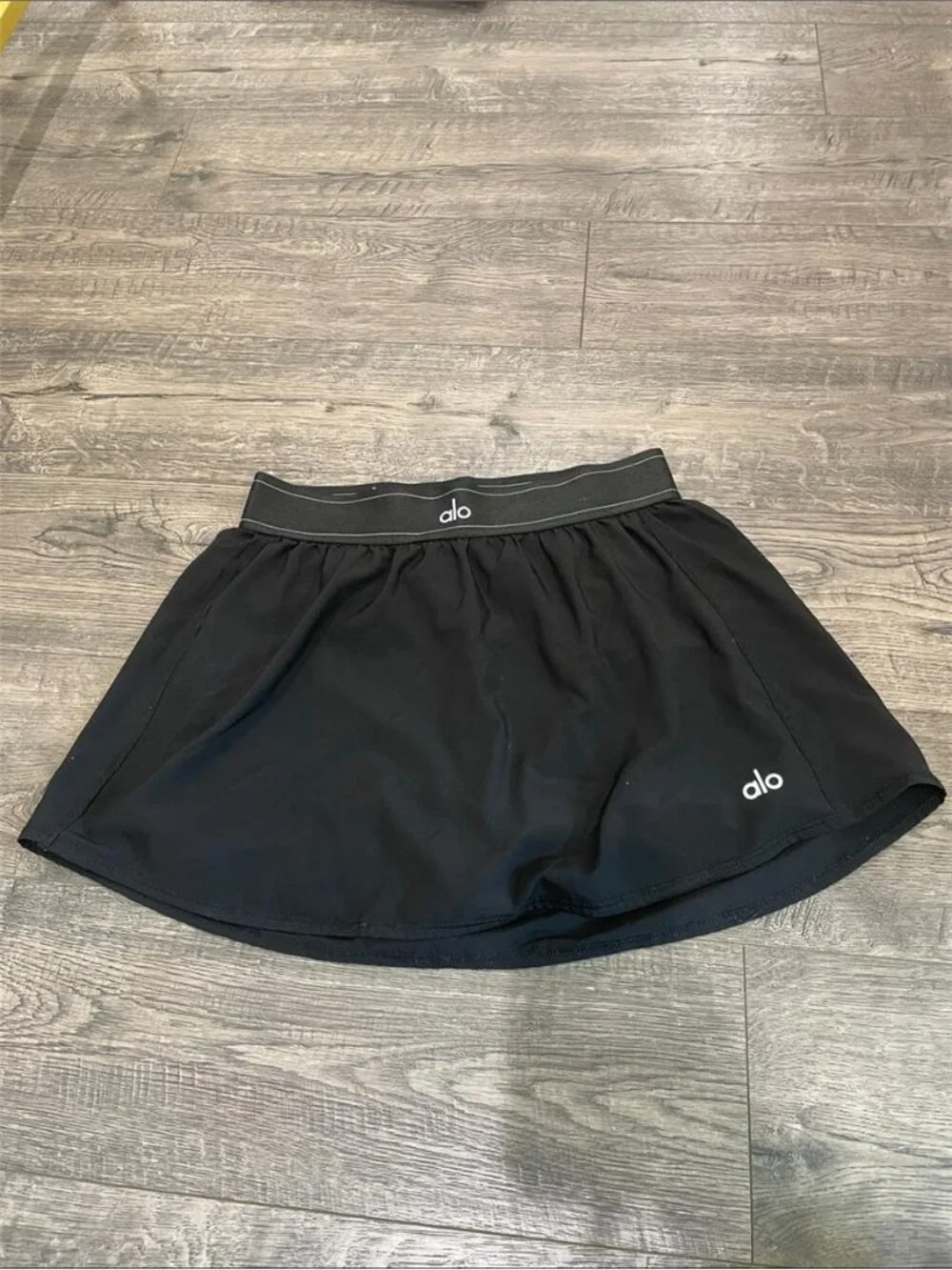 ALO Yoga Black Circle Skirt with Logo Waistband NEW Large